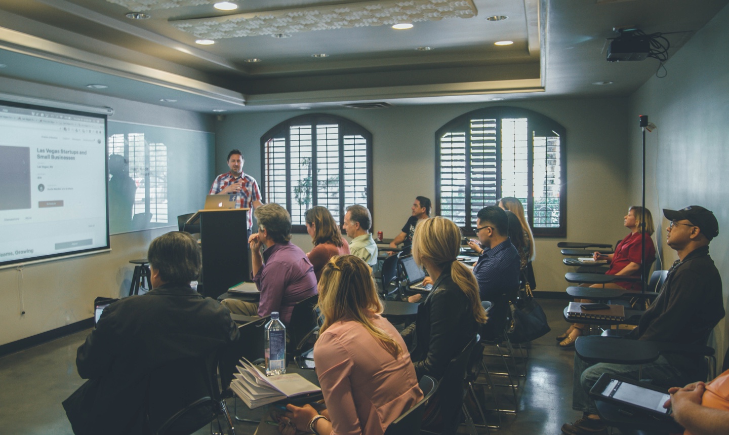 Professionshøjskolerne Absalon og København - book2learn